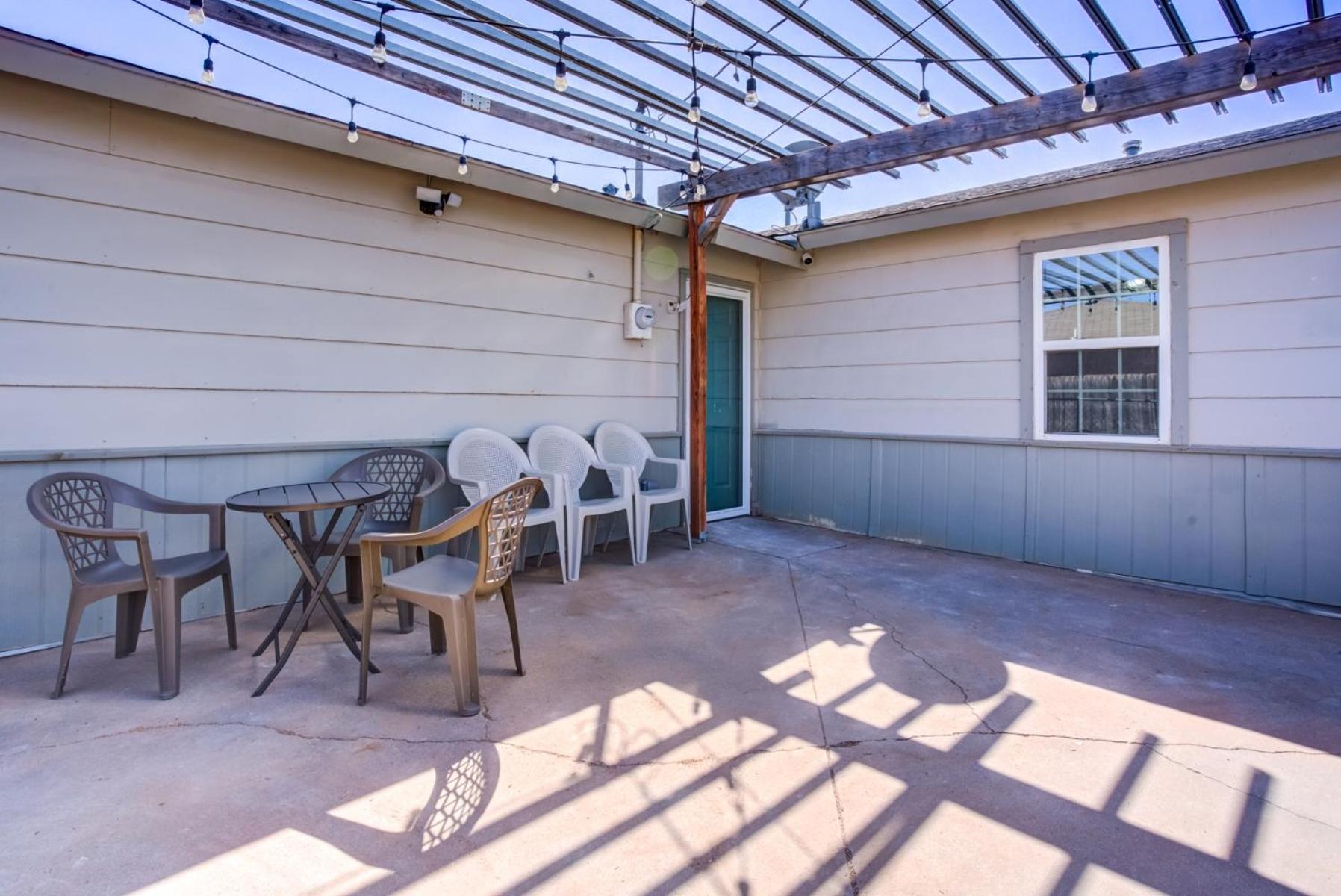 La Palma Near Texas Tech And Restaurants Holiday home *