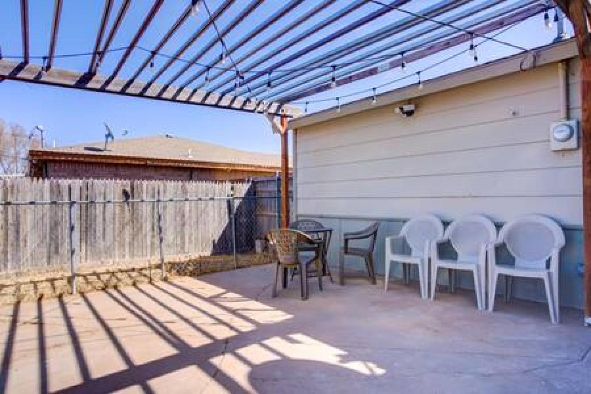 La Palma Near Texas Tech And Restaurants Holiday home *